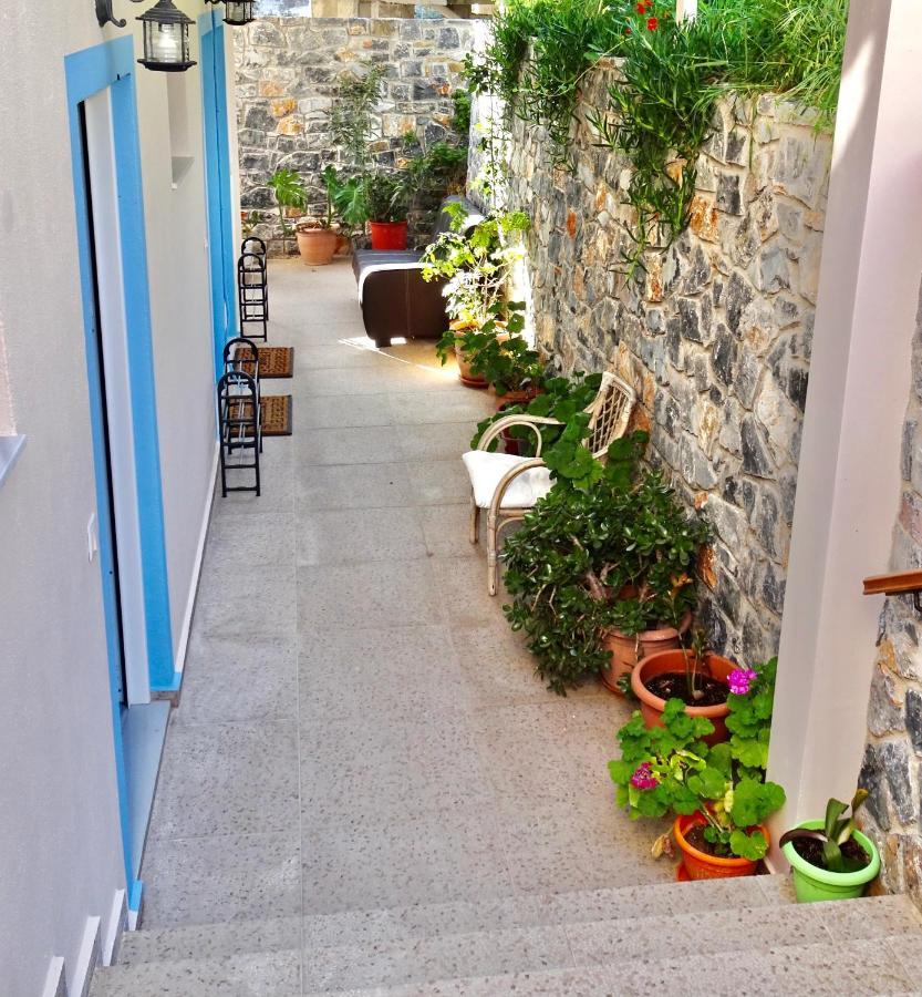 Faros Apartment Sfakia Exterior photo